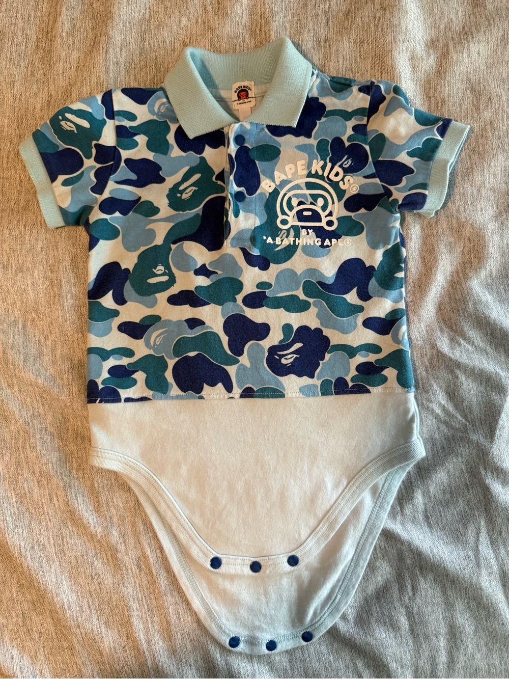 A Bathing Ape Bape Kids Blue & Navy Camo One-Piece Bodysuit Polo Size 6-9 months